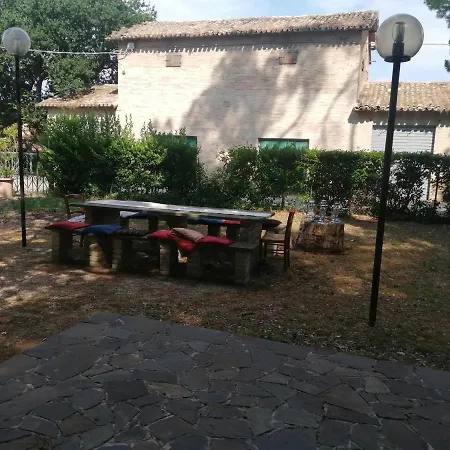 Guest house Double Twin Private Bathroom For Swimming Pool Use Pollenza